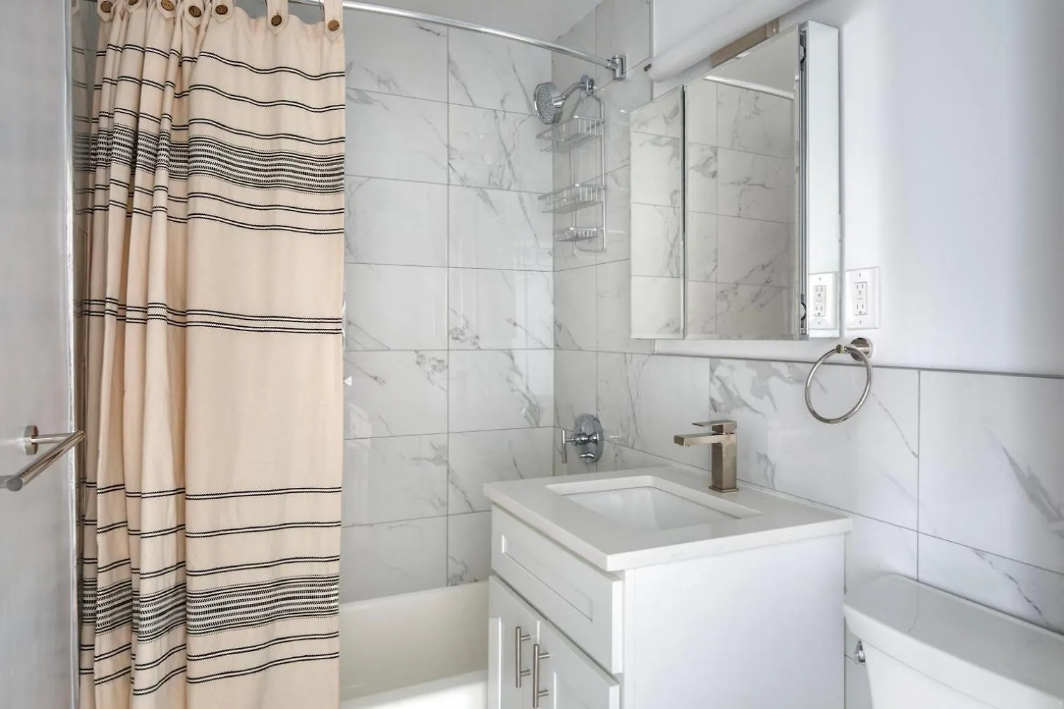 Uws 1Br W Elevator Wd Nr Central Park Nyc-1322 New York